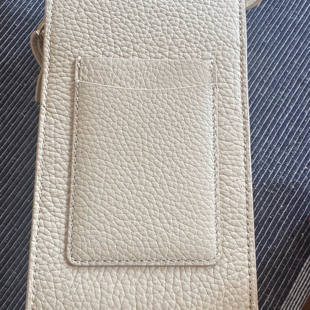MAISON de SABRÉ - The Crossbody Phone Pouch - Picture 4 of 6